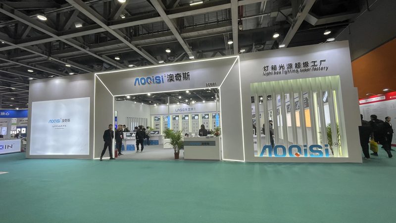 展览展示道具定制公司的资质是衡量其专业程度的重要标准。可以从以下几个方面考察：